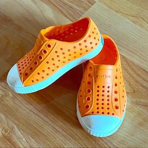 Native Shoes sz 6. EUC